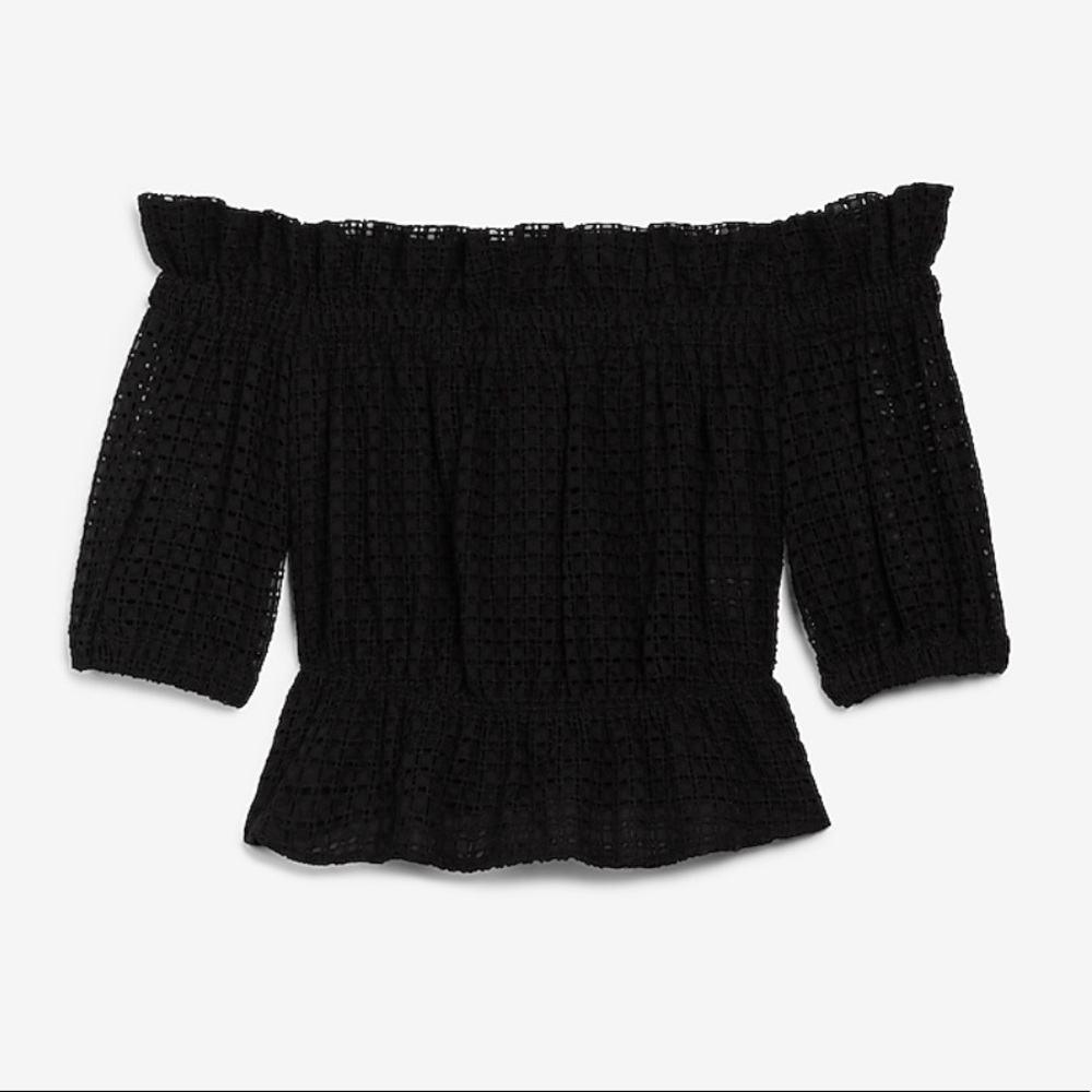 Off the shoulder ruffle lace cropped top